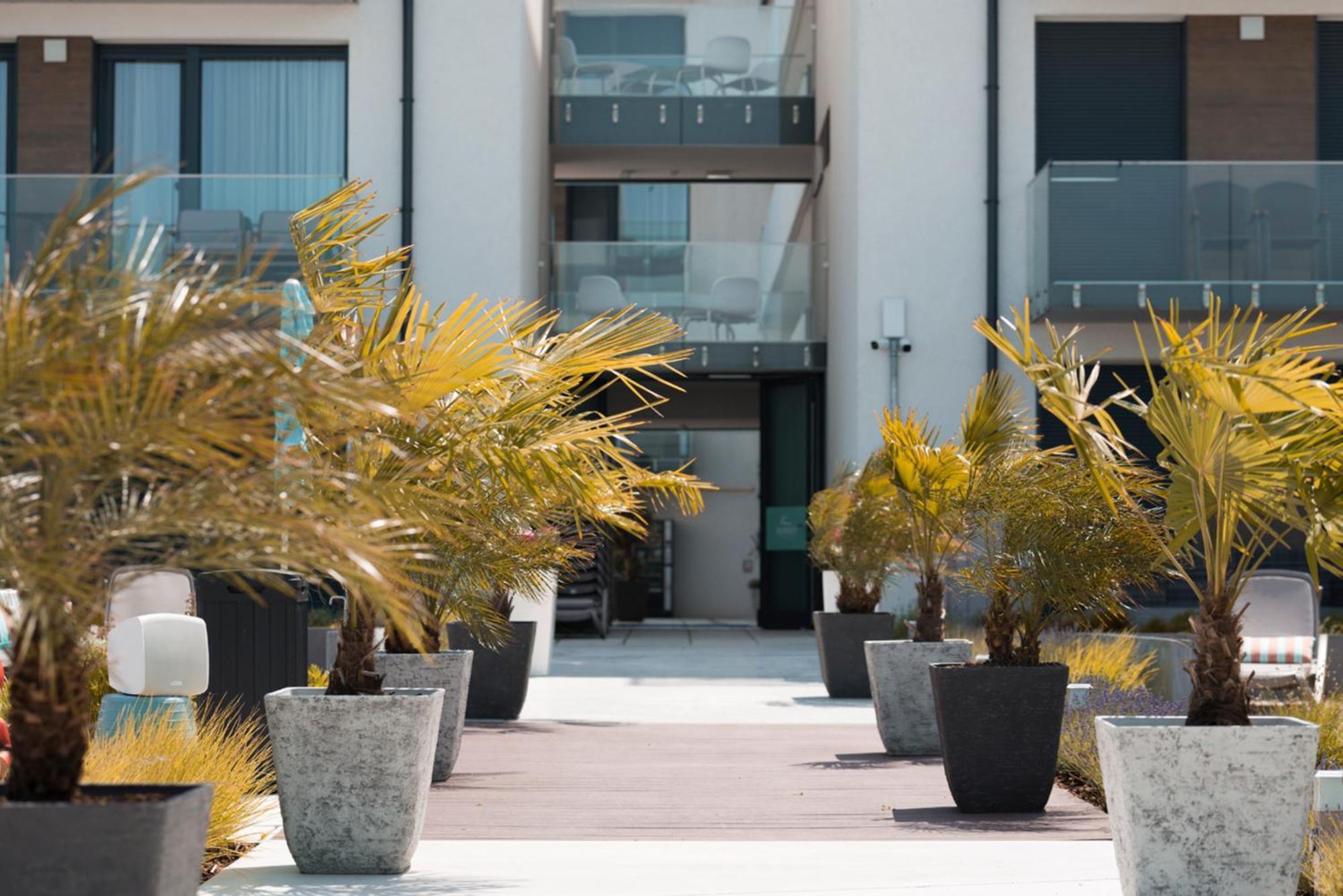 Sunset Resort - Lakeside Apartment Fonyod Ngoại thất bức ảnh
